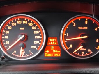 BMW X5 3.0D - 10