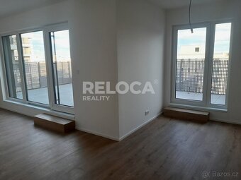 1+KK 43m2+23m2 terasa, Praha 13 Stodůlky, Hábova, ještě neby - 10