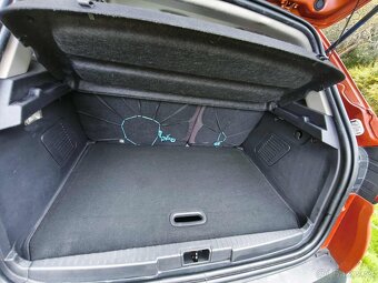 Renault Captur 1,2TCE 87kW, 2017, tažné, sada kol,.. - 10