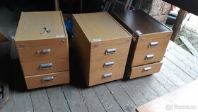 Kancelářský nabytek - 10