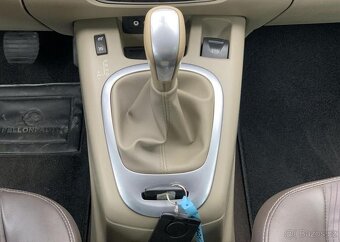 Renault Scénic 2.0DCi AUTOMAT NAVI KŮŽE automat 110 kw - 10