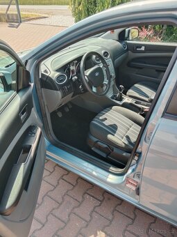 Ford Focus II 1.6benzin 74kw 60tkm - 10