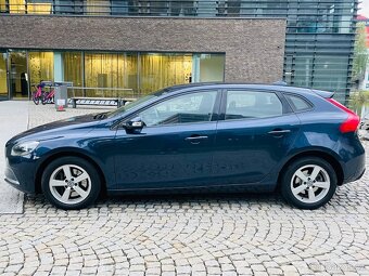 Volvo V40 2.0D3 130KW 5V MANUÁL KAMERA ODPOČET DPH 1 MAJITEL - 10