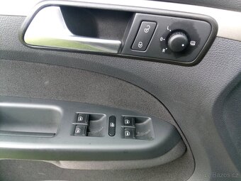 Prodám Volkswagen Touran 1,4 TSI, DSG, - 10
