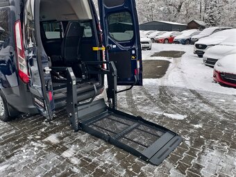 Ford Transit Custom 2.0EcoBlue ÚPRAVA PRO VOZÍČKÁŘE - 10