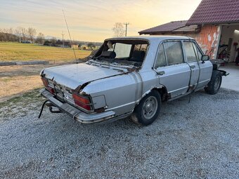 Fiat 130 3.2 V6 - 10