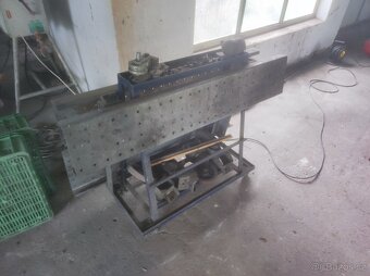 Čtyřsloupový elektrohydraulický zvedák - 10