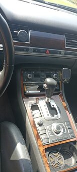 Audi A8 D3 - 10