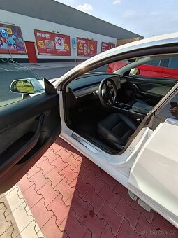 Tesla model 3 standard plus 55 včetně DPH - 10