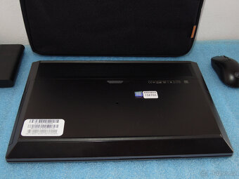 Herní HP ZBook G6 17.3" Intel 4.6Ghz 1.5TB SSD RTX4000 64GB - 10