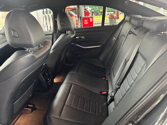 BMW 320D X-Drive komplet M-packet R.V. 2020 - 10