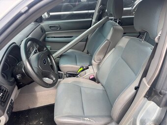 SUBARU FORESTER 2.0i 92KW 4x4 - 10