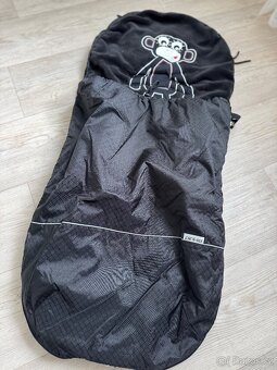 Thule Urban Glide 2 Black v TOP výbavě - 10