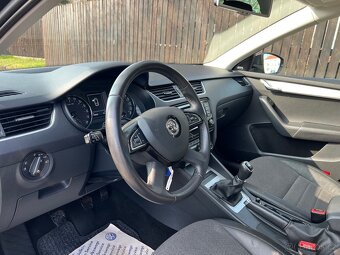 ŠKODA OCTAVIA III COMBI 2.0TDI ELEGANCE, XENON/LED/NAVI - 10