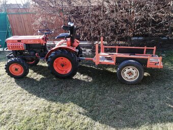 Kubota B7000 4x4 - 10