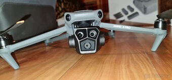 DJI Mavic 3 Pro ( DJI RC PRO ) FLY MORE COMBO, 3 baterie - 10