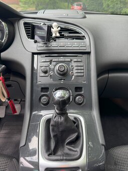 Peugeot 5008 2.0 hdi - 10