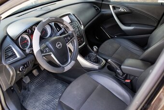Opel Astra Sport Tourer ST 2.0 CDTI ECOTEC 165k Enjoy - 10