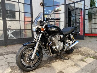 Yamaha xjr 1300 - 10