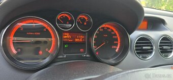Peugeot 308 combi 1.6HDI 80kw rok-2009 - 10
