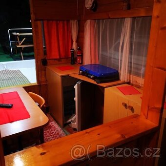 Pronájem hausbot Slapy - 10