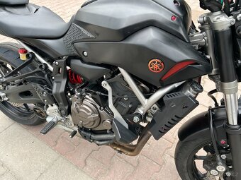 Yamaha MT-07 2015 35kW - 10