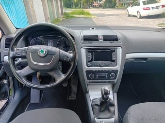 Škoda octavia 1.6tdi Greenline - 10
