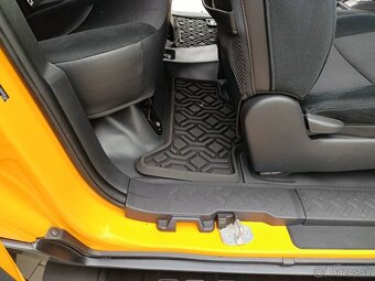 TOYOTA FJ LAND CRUISER 4,0 V6 4x4 LPG 110 000 KM 1 Majitel - 10