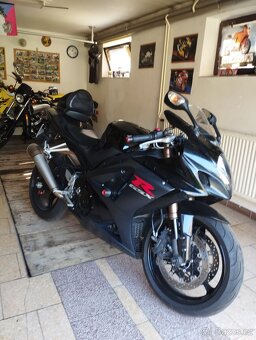 Suzuki gsxr 1000 rok.2007 - 10