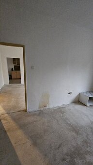 Pronájem 2+1 + garáž, 100 m² – vhodné pro firmu, - 10