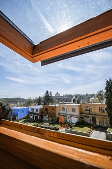 Prodej rodinného domu o rozloze 190 m², ulice Za Klášterem - - 10