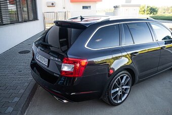Škoda Octavia Combi 2.0 TDI DPF RS DSG - 10