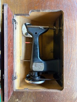 Šicí stroj Bynov - 10