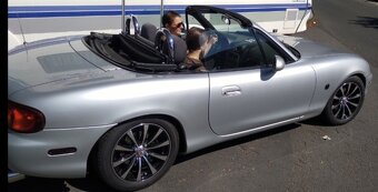 Mazda mx-5 Miata kabriolet TOP STAV - 10
