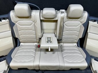 VW Touareg III CR7 kuzeny interier sedacky - 10