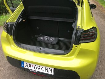 Peugeot 208 i, 1,2 - 10