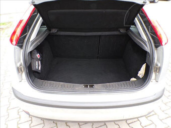 Ford Focus 1,6 i16V GHIA,KLIMA-HNED ODJÍŽDÍTE - 10