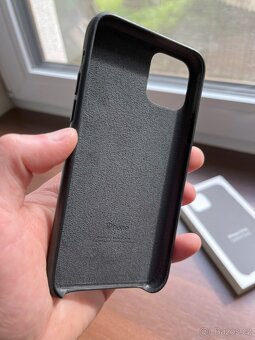 Apple iPhone 11 Pro Leather Case -- originální kožený kryt - 10