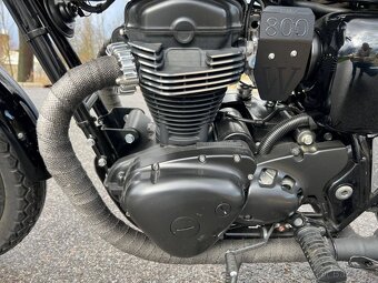 Kawasaki W 800 2.126 km - 10