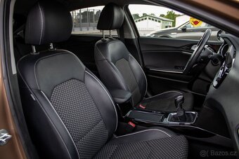 Kia XCeed 1.5 T-GDi Gold - 10