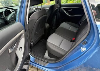 Hyundai i30 1,6CRDi Top stav výhřev volant nafta - 10