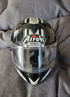 Helma Airoh vel.S - 10