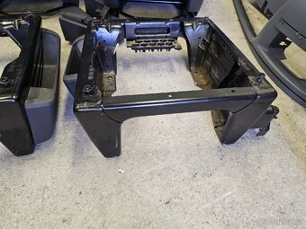 Konzole podstavec sedačky VW T5 T5.1 T6 - 10