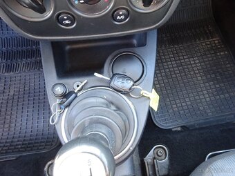 Ford Fiesta, 1.4i (59 KW)r.v.2008 - 10
