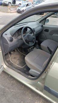 Dacia Logan 1.6MPI 1.5dci - 10