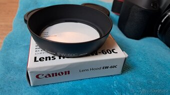 Canon EOS 2000D + 18–55 IS II – komplet sada, záruka do 8/25 - 10