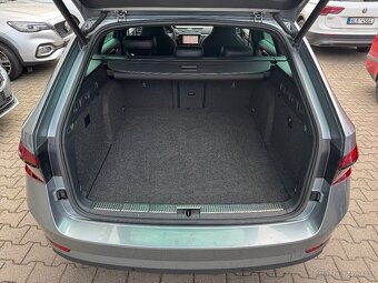 Škoda Superb 3 iV 1.4 TSI 150kW DSG Sportline Tažné Matrix - 10