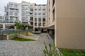 Exkluzivní byt 5+kk v centru Liberce se střešní terasou - 10
