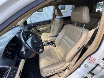 Honda CR-V 2.2 i-DTEC 110kW Executive 4x4 Automat / ČR - 10