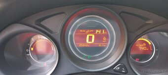 Citroen C4 1.4 Vti 70kw - 10